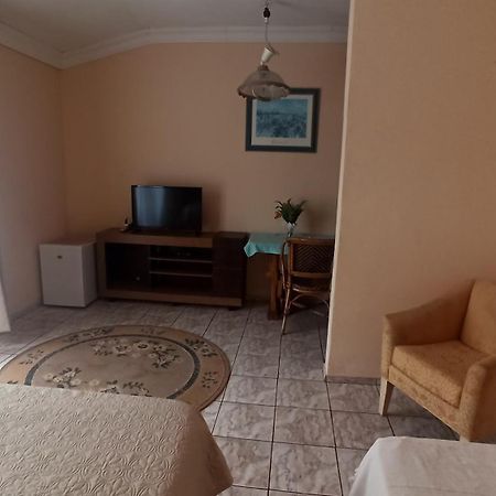 Hotel Independencia Екстер'єр фото