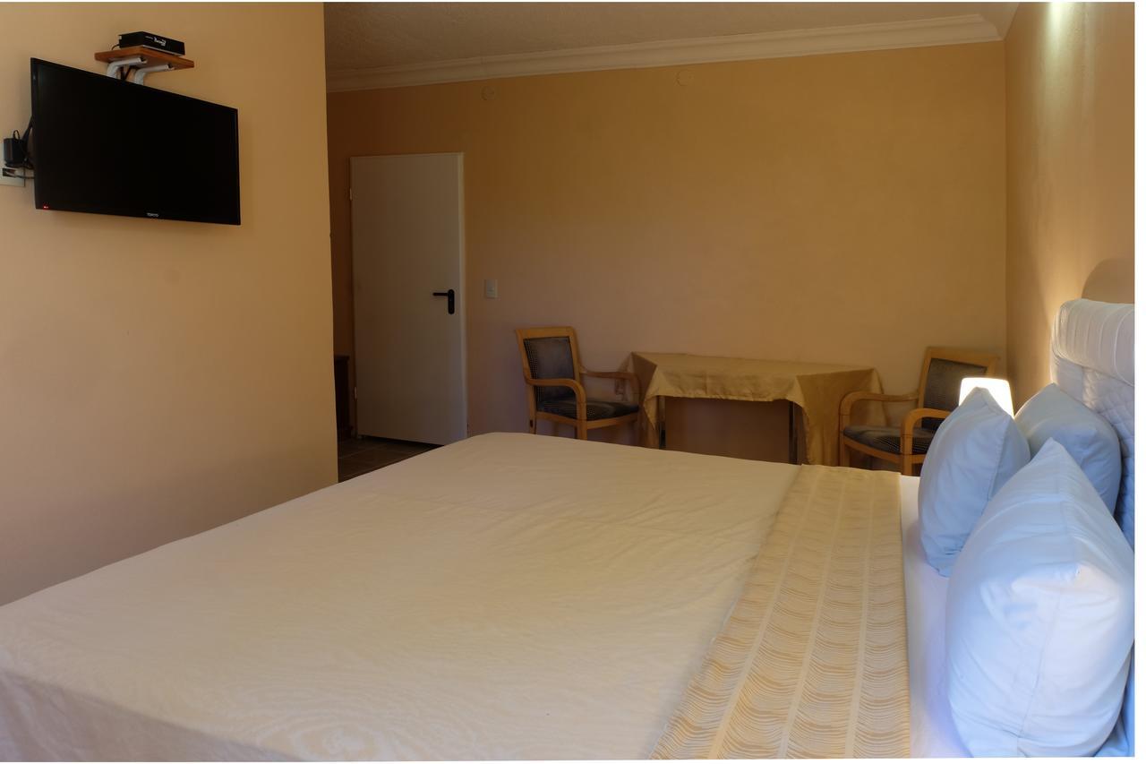 Hotel Independencia Екстер'єр фото