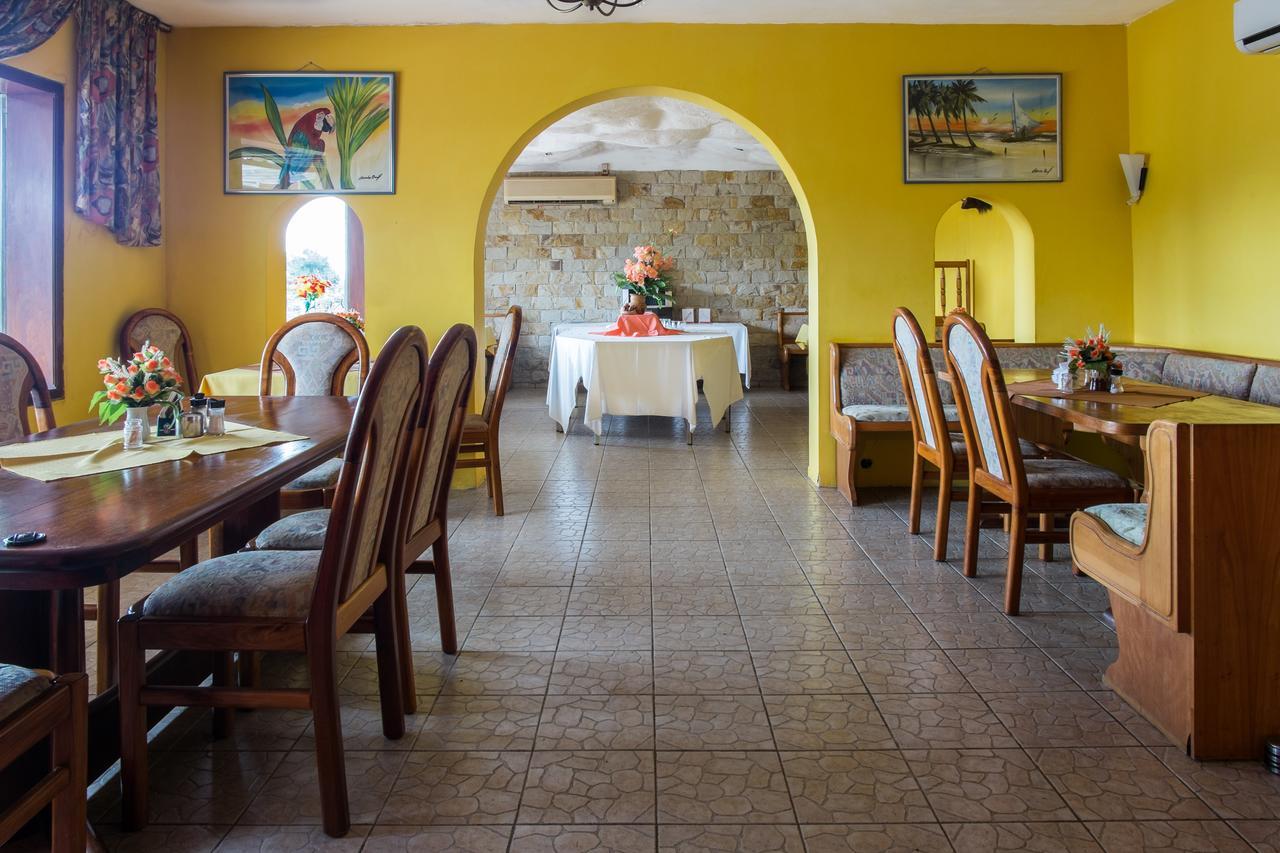 Hotel Independencia Екстер'єр фото