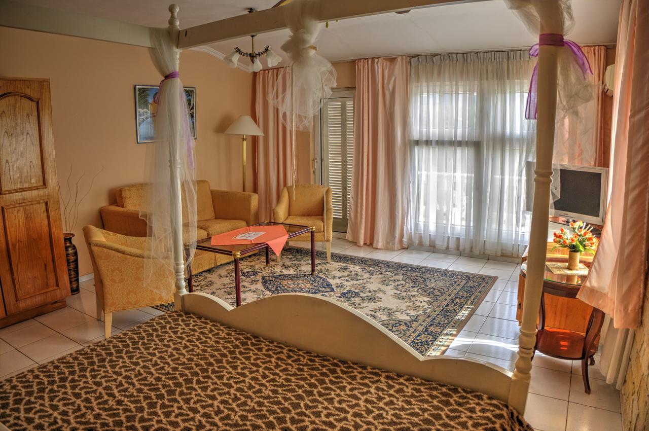 Hotel Independencia Екстер'єр фото
