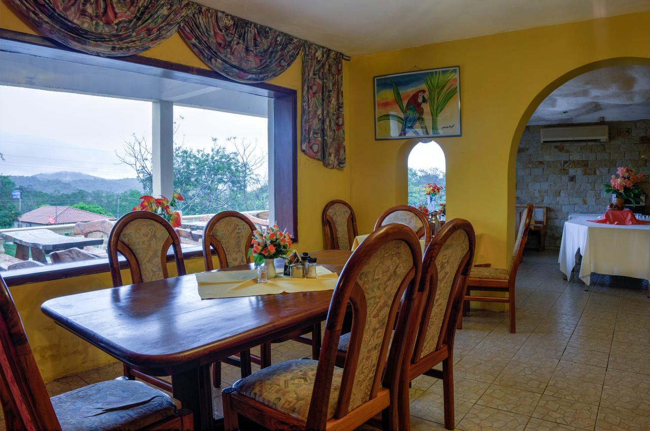 Hotel Independencia Екстер'єр фото