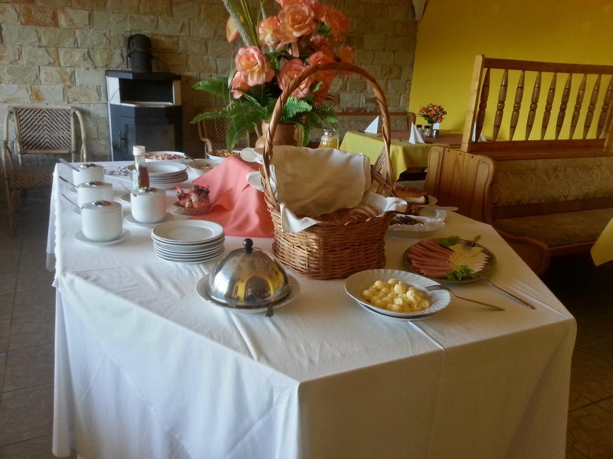 Hotel Independencia Екстер'єр фото