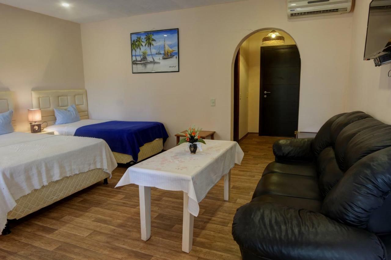Hotel Independencia Екстер'єр фото