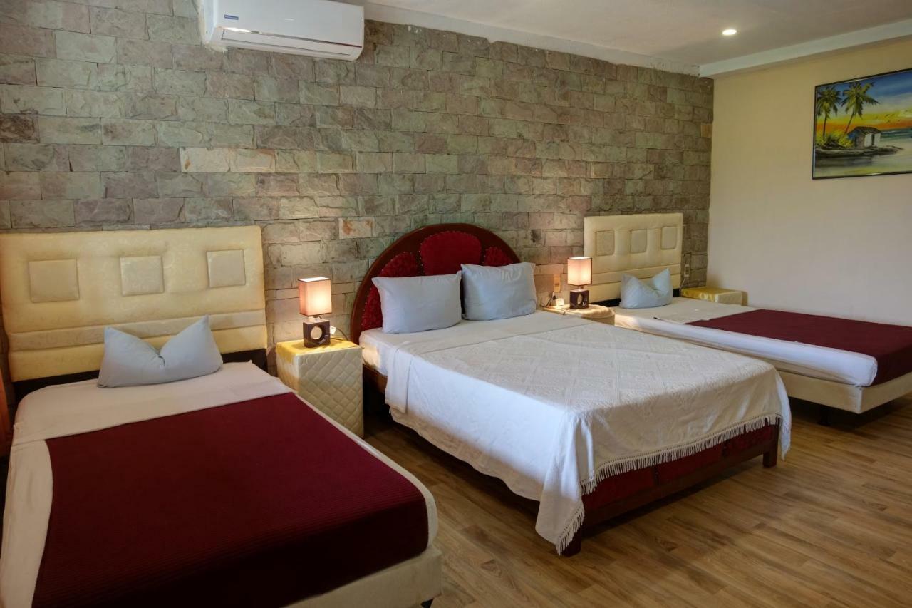 Hotel Independencia Екстер'єр фото