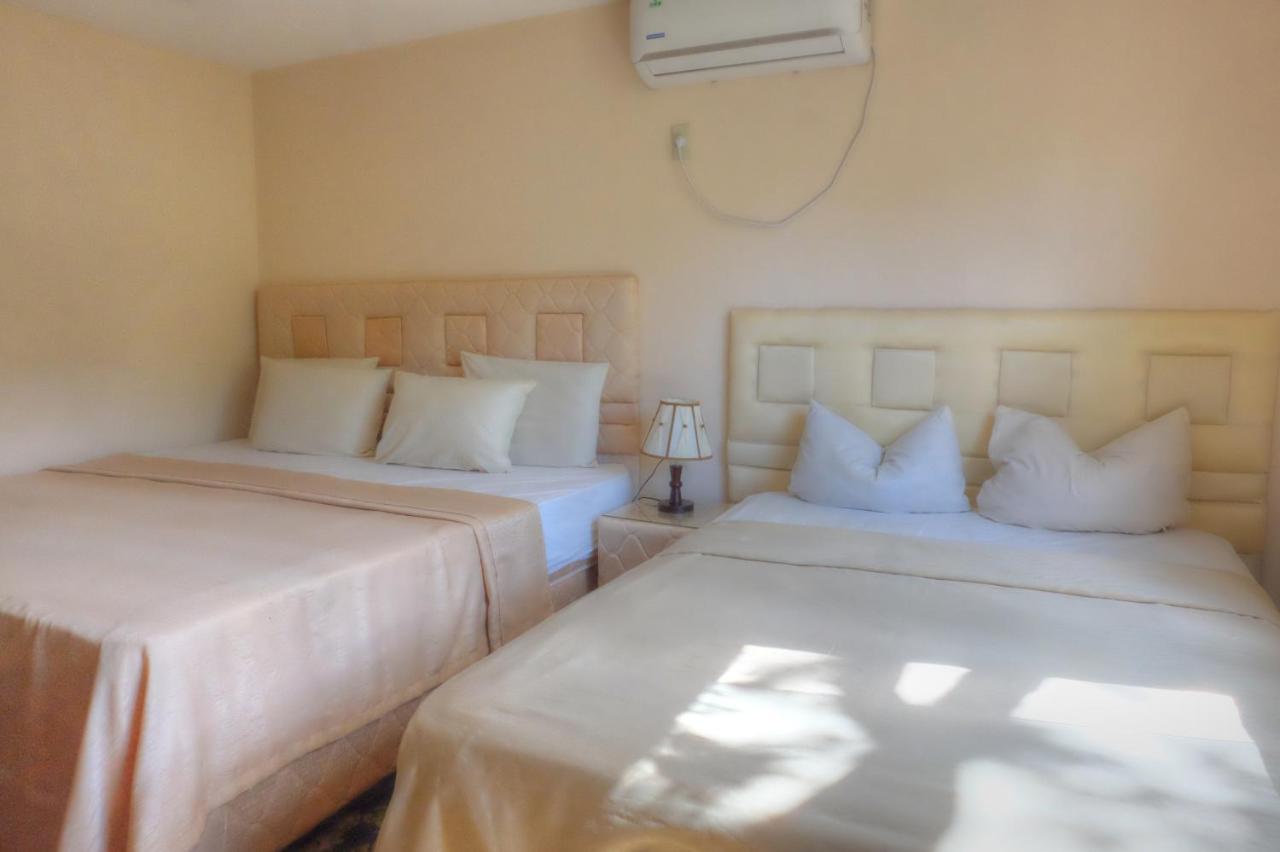Hotel Independencia Екстер'єр фото